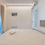 Domus Mameli B Lägenhet
